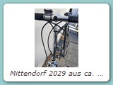 Mittendorf 2029 aus ca. 1980
Ein besonders hoher Rahmen mit 66 cm und dem obligatorischen Mittendorf Ausfallende. Die Ausstattung wurde im Laufe der Zeit moderniseirt.
Eigentümer: Familie Pfeiffer, Leinfelden- Echterdingen (Erstbesitzer)